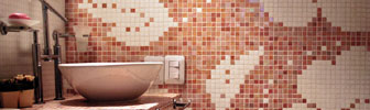 Mosaico veneciano en la decoración de toilettes y baños