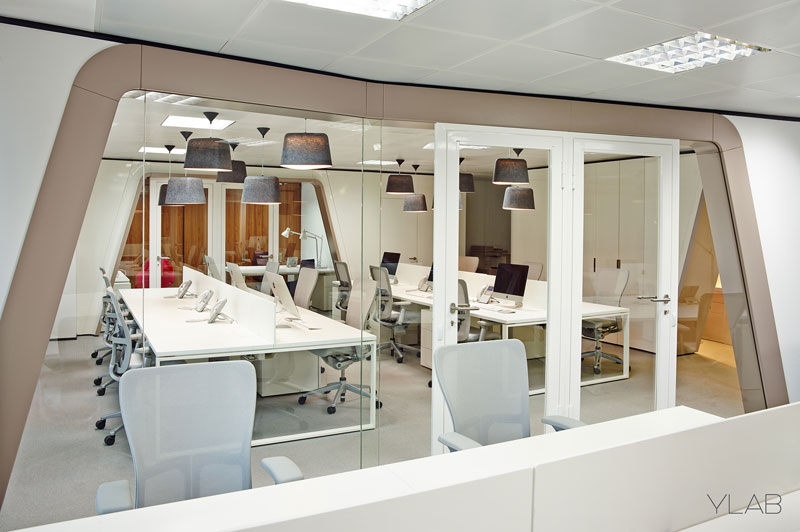 Новая штаб-квартира Inaugure Hospitality Group от YLAB Arquitectos: приятная открытость в Испании