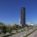 Torre de viviendas Adamant Puebla I / Mayer Hasbani