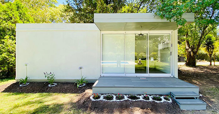 Ecosan SA y Estudio BZZ Arquitectura crearon Eco Refugio, un módulo de diseño para disfrutar de las vacaciones en casa