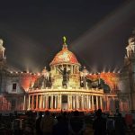 La Serie Crimson de proyectores láser de Christie ilumina el Victoria Memorial con unos fabulosos visuales en honor de un héroe nacional