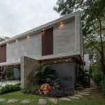 Casa Entreparotas / Di Frenna Arquitectos