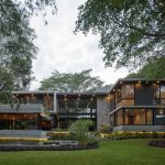 Casa Entreparotas / Di Frenna Arquitectos