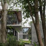 Casa Entreparotas / Di Frenna Arquitectos