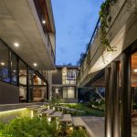 Casa Entreparotas / Di Frenna Arquitectos