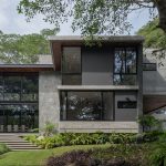 Casa Entreparotas / Di Frenna Arquitectos