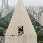 Alba trabaja junto a CEPRARA en la renovación del Obelisco con motivo de su 85 aniversario