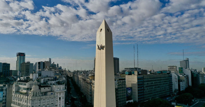 Alba trabaja junto a CEPRARA en la renovación del Obelisco con motivo de su 85 aniversario