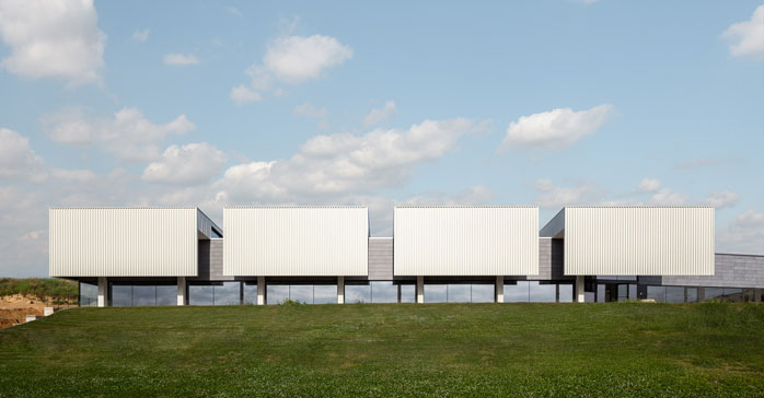 Centro de Rehabilitación Funcional Vallés Oriental / CPVA Arquitectes