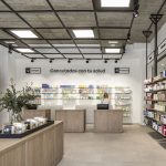 UNE Farmacia / Destudio Arquitectura