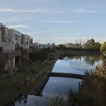 Conjunto de viviendas Lago Escondido Nordelta / Forcinito Arquitectos