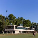 Vestuarios de Hockey del Jockey Club de Rosario / Estudio Martin Elias Arquitecto