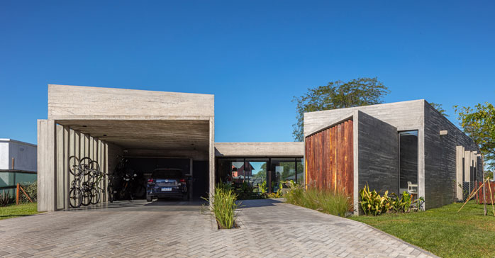 Casa Pau / Besonías Almeida Arquitectos