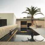 Casa Facetada / Pablo Muñoz Payá Arquitectos