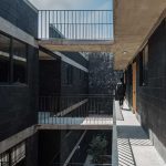 Edificio de vivienda multifamiliar Héroes 227 / ARQMOV Workshop