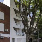 Edificio de viviendas MetroLyon / Buszano & Costa Acquarone Arquitectos