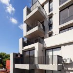 Edificio de viviendas Gamarra 1245 / LST Arquitectura