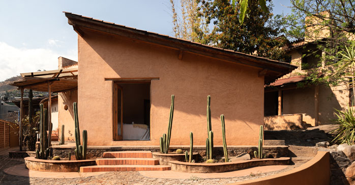 Casa Corsal / MCH Arquitecto Interiorista + Echeri Bio Construcción