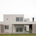 Vivienda Car 184 / Demian Schneider + Panorama Estudio