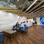 Oficinas VMLY&R / Contract Workplaces