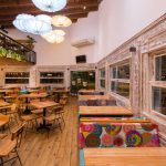 Restobar Cristobal de la Cruz / EFEEME arquitectos