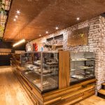 Restobar Cristobal de la Cruz / EFEEME arquitectos