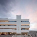 Edificio Aurora 10 / Tiago do Vale Arquitectos