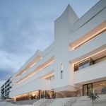 Edificio Aurora 10 / Tiago do Vale Arquitectos