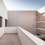 La Casa Escondida / Makin Molowny Portela