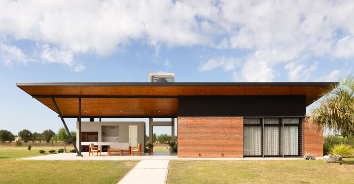 Casa Alario / Estudio Persoglia