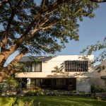 Casa Manak / Di Frenna Arquitectos