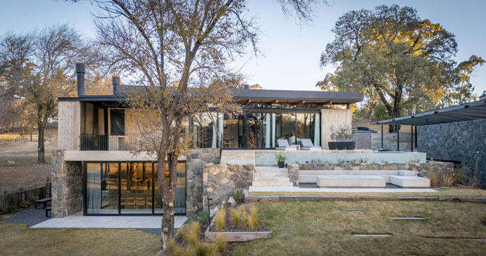 Residencia UNPUENTE / Paolini Arquitectos