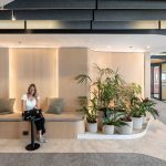 Oficinas Arcos del Sur (McDonald's) Uruguay / Contract Workplaces