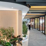 Oficinas Arcos del Sur (McDonald's) Uruguay / Contract Workplaces