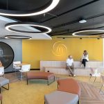 Oficinas Arcos del Sur (McDonald's) Uruguay / Contract Workplaces