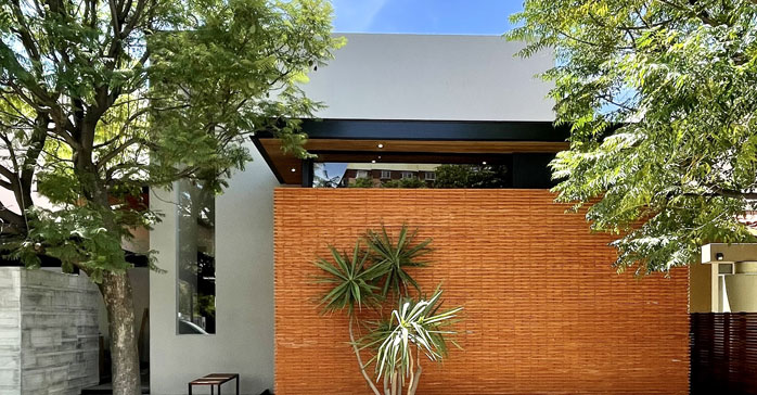 Casa 24 / Dionne Arquitectos