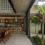 Casa Vihara / Di Frenna Arquitectos