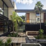 Casa Vihara / Di Frenna Arquitectos