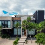 Casa Vihara / Di Frenna Arquitectos