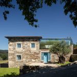 Hotel de la Casa de los Cerezos / Tiago do Vale Arquitectos