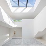 Hotel de la Casa de los Cerezos / Tiago do Vale Arquitectos