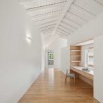 Hotel de la Casa de los Cerezos / Tiago do Vale Arquitectos
