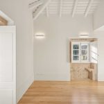 Hotel de la Casa de los Cerezos / Tiago do Vale Arquitectos