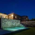 Hotel de la Casa de los Cerezos / Tiago do Vale Arquitectos