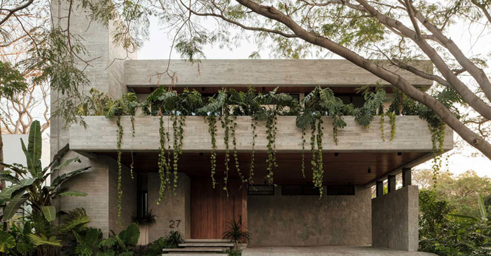 Casa Amankay / Di Frenna Arquitectos