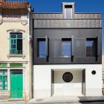 Casa de Sá / Tiago do Vale Arquitectos