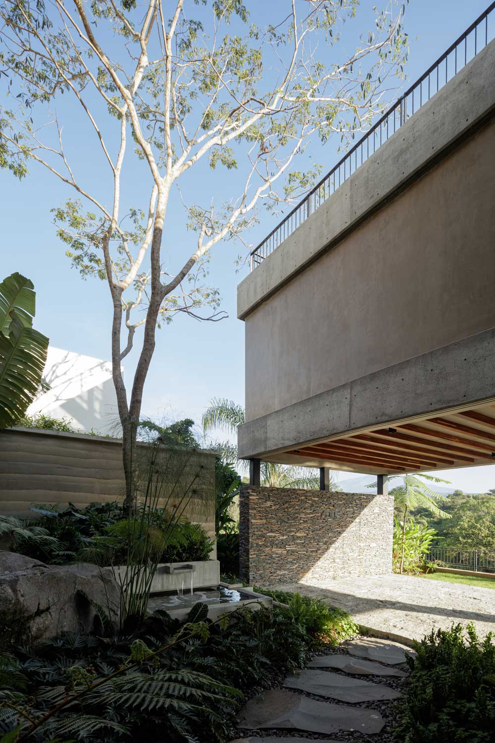 Casa Nomah / Di Frenna Arquitectos