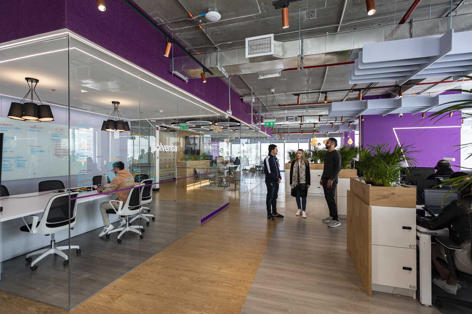 Oficinas Solventa Colombia / Contract Workplaces