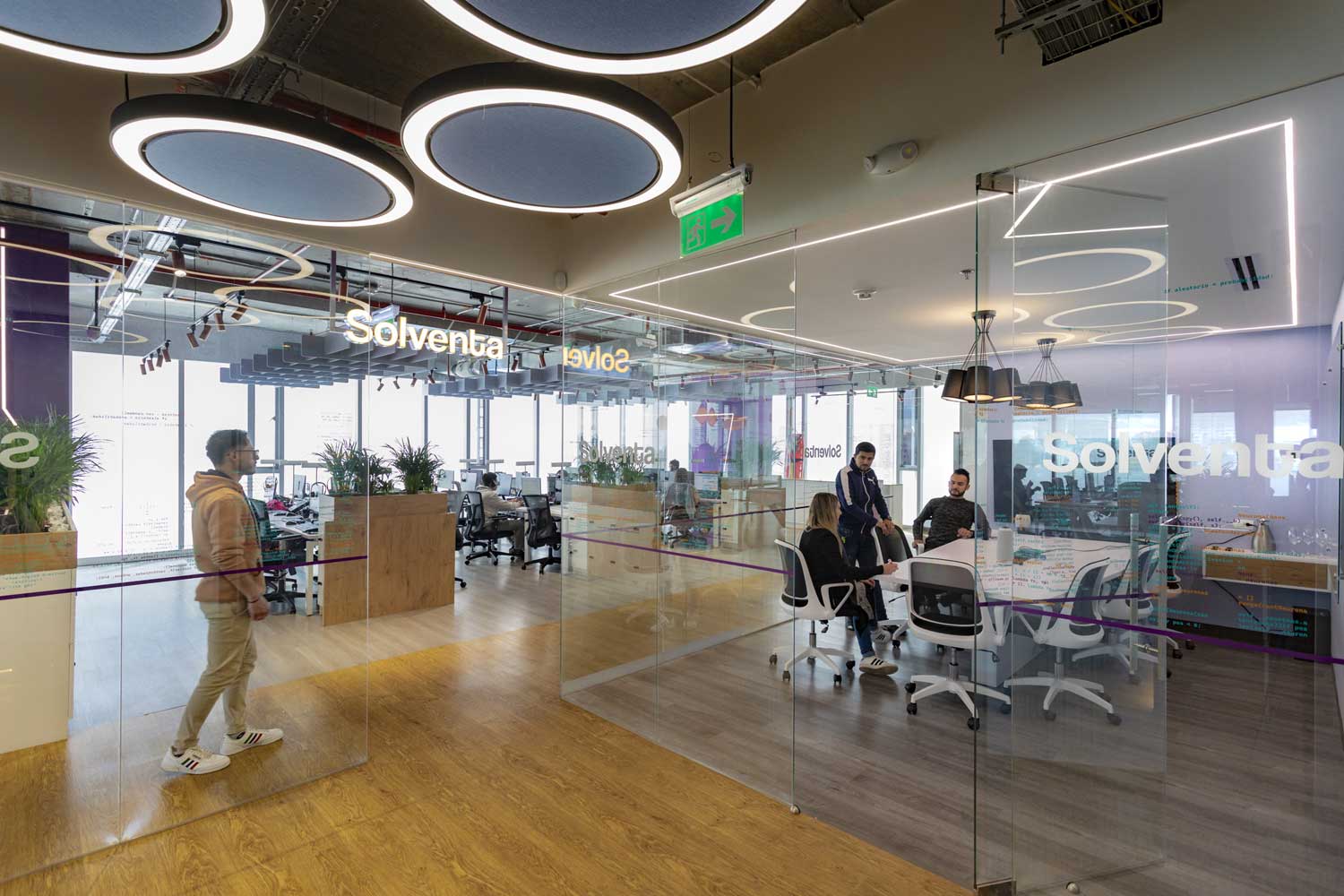 Oficinas Solventa Colombia / Contract Workplaces