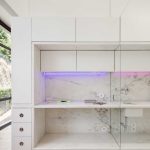 Clínica dental Nery Do Vale / Tiago do Vale Arquitectos